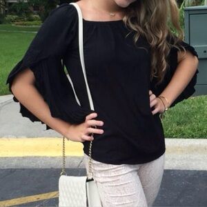 A’tard State 3/4 open flow sleeve top